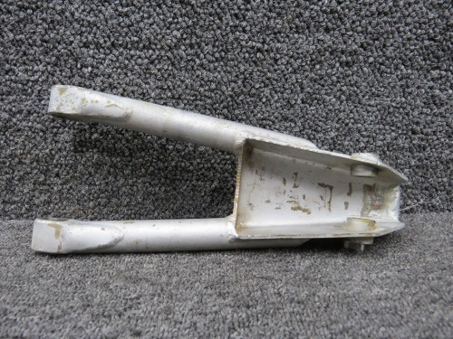 19046-000 Piper PA-23-150 Lower Nose Gear Drag Link Assembly