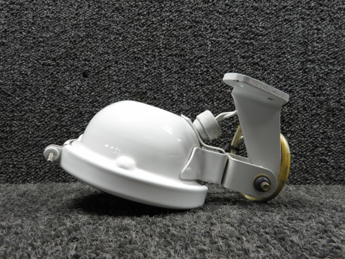 90-360010-5 Beechcraft KA-E90 Landing Light Assembly with RH Bracket