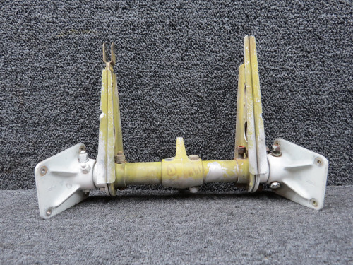 17179-005 Piper PA-23-150 Elevator Torque Tube Assembly