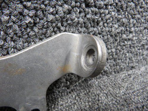 69542 Lycoming O-320-A2B Alternator Bracket