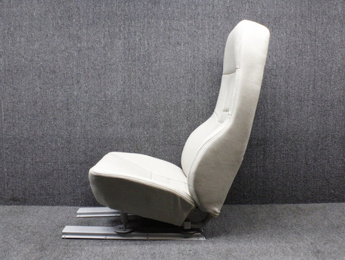 0812841-4 Cessna 310L Aft Seat Assembly RH (Rails: 11”)