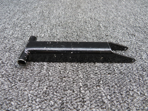 1651004-2 Cessna Arm Assembly