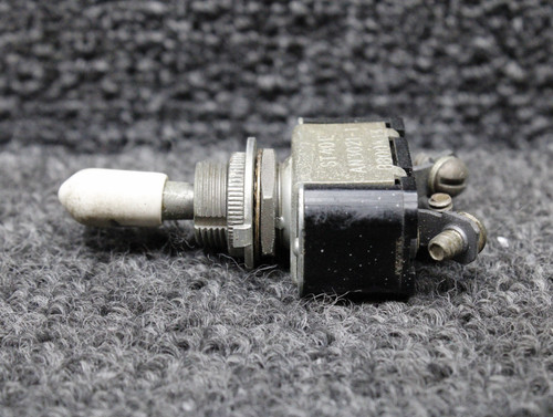 AN3021-1 (Alt: 8800K13) Cutler-Hammer 3 Position Toggle Switch