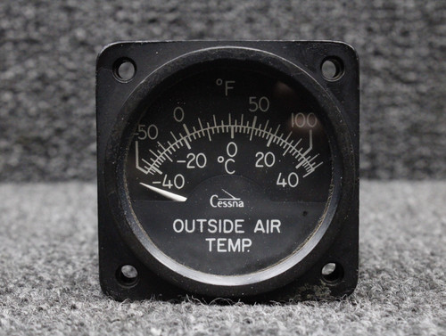 CM2628LI Instruments Inc. Outside Air Temperature Indicator