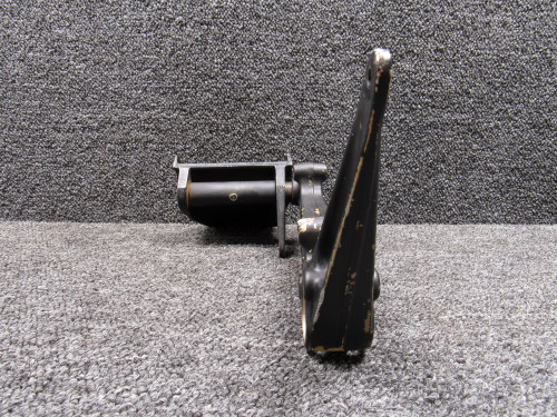 44181-000, 40298-002 Piper PA31P Pedal and Arm Assembly, LH Outboard