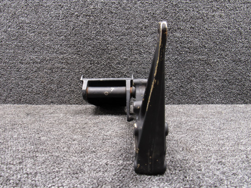 44181-000, 40298-003 Piper PA31P Pedal and Arm Assembly, LH Inboard