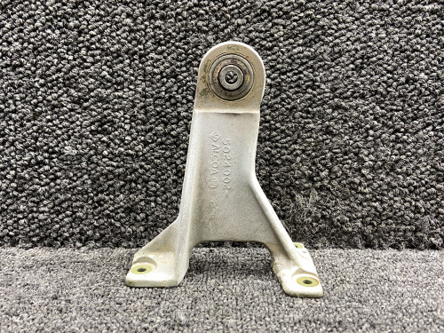 5024002-6 (Use: 5024002-14) Cessna 310L Inboard Aileron Hinge LH