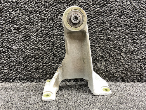 5024002-6 (Use: 5024002-14) Cessna 310L Inboard Aileron Hinge LH