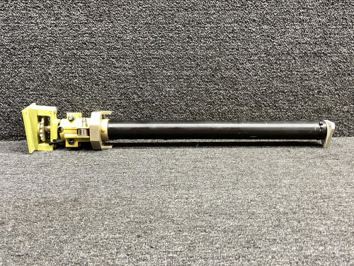 36-524097-17 (Use: 36-524097-25) Beech A36 Pilot Control Column with Accessories