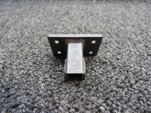 2117124-7 Cessna P210N Guide Assembly Latch Pin