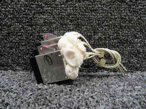 476-726-1351-001 Korry Annunciator Light Switch RH