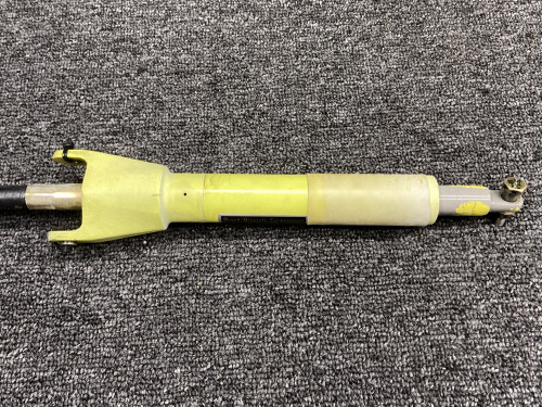 45-521212-0024, 12163Y-63.31 Beechcraft A36 Flap Actuator Assembly RH w Shaft