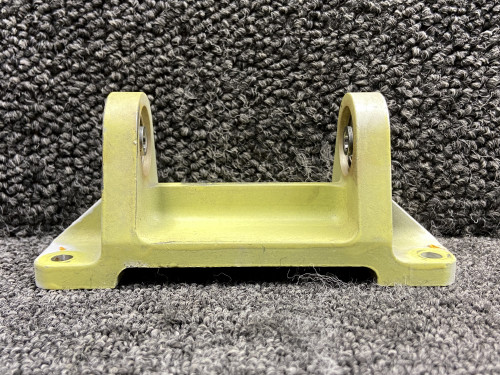 45-524042-19 Beechcraft A36 Aft Elevator Center Hinge Assembly