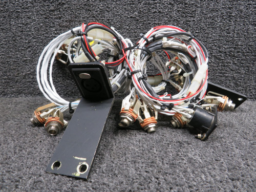 Beechcraft A36 Audio & Mic Jack Set of 19