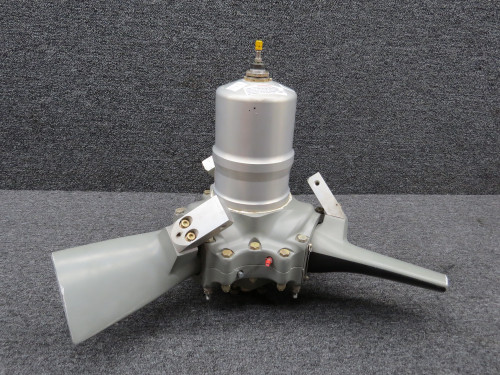 PHC-C3YF-2LKUF Hartzell 3-Blade Propeller Hub with Logs (Core, Prop Struck)