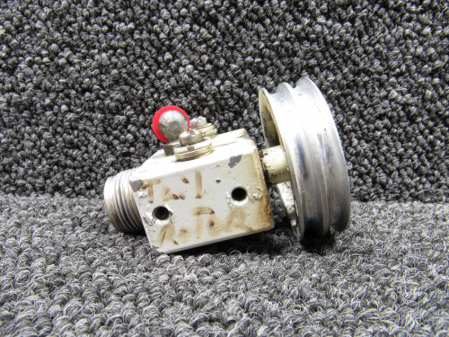 28-18026-1, 28-18030-1 Enstrom Rotor Tach Housing and Driven Pulley Assembly