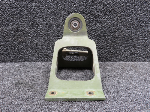50-524420-4 (Cast: 50-524420) Beechcraft KA-A90 Elevator Hinge Inboard RH (Core)