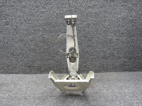 95266-000, 96332-000 Piper PA-34-200T Trim Stabilator Bracket Assembly