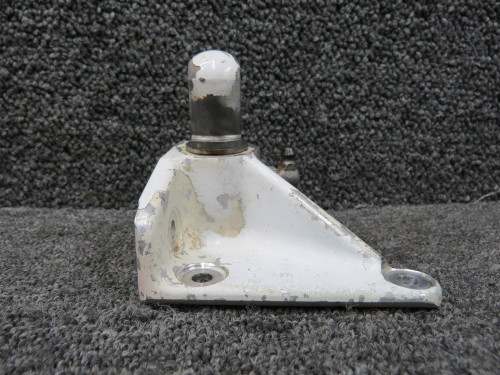 95643-006 Piper PA-34-200T Main Gear Truss Bracket with Stud LH