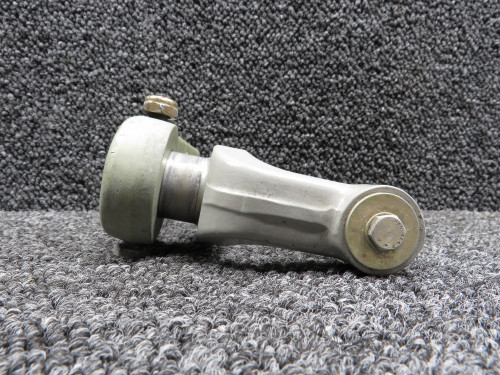 5565619-4 (Use: 5565619-6) Cessna 550 Nose Steering Arm Assembly and Yoke