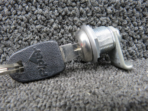 87329-010 (Use: 100586-011) Piper PA-34-200T Baggage Door Lock Assembly with Key
