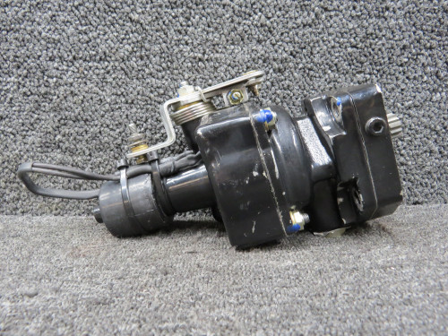 49E-8L (Alt: 463-201) Hartzell-Piper PA-34-200T Propeller Governor Assembly RH