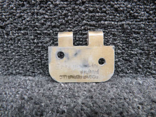 0711037-18 (Use: 0711037-11) Cessna T207 RH Cabin Door Lower Stationary Hinge