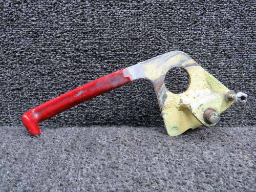 1211686-1 Cessna T207 Cargo Door Handle Assembly Aft