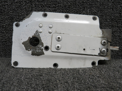 1217049-7 (Use: 1217049-15) Cessna T207 Cabin Door Latch Assembly LH (Cracked)