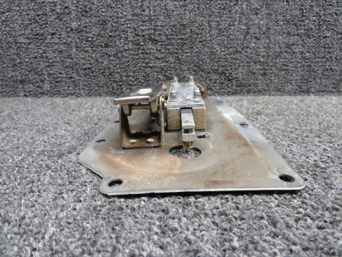 1217049-8 (Use: 1217049-16) Cessna T207 Cabin Door Latch Assembly RH