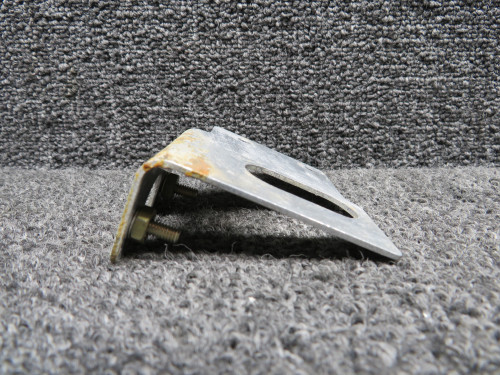 0701028-2, 1213752-1 Cessna T207 Alt Static Air Bracket w Knee Bumper