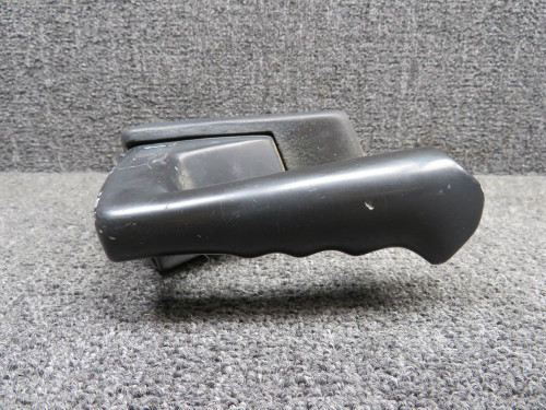 0760019-15 Cessna T207 Control Wheel Assembly with Map Light (Diameter: 1.25”)