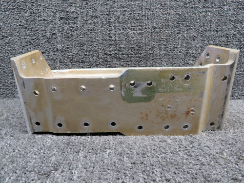 1212840-6 Cessna T207 Main Gear Fitting Outboard RH (Minus Bearing)