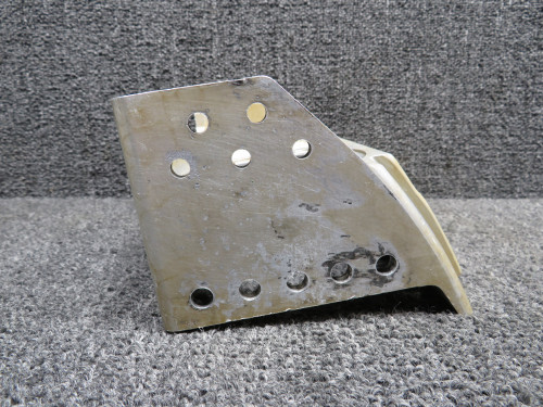 1212840-6 Cessna T207 Main Gear Fitting Outboard RH (Minus Bearing)