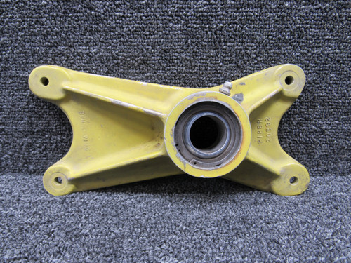 20393-000 Piper Main Gear Fitting LH