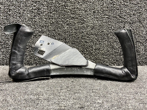 1767078-201 Cessna 177B Pilot Control Wheel Assembly (Minus Switch)