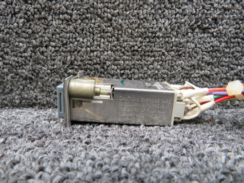 1942-2 Eaton Bottle 2 Armed Push Switch