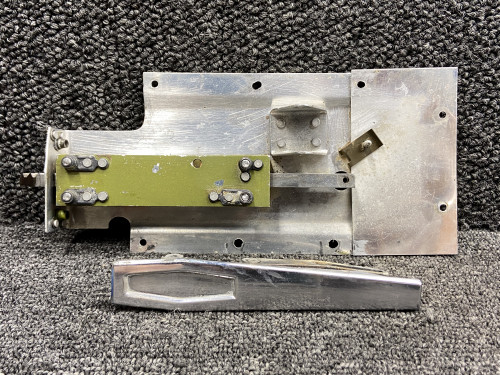 1717039-3 Cessna 177B Pilot Cabin Door Latch Assembly
