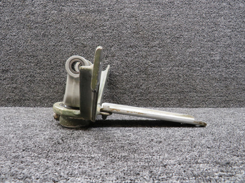 5513057-1 Cessna Citation 501 Nose Gear Steering Support Assembly w Yoke