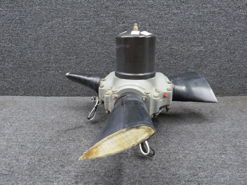PHC-G3YF-1E Hartzell Three Blade Propeller Hub with Logs (Core)