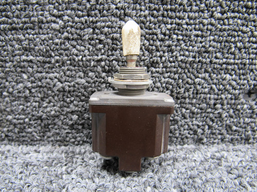 8501K1 (Alt: MS24524-21) Cutler Hammer Toggle Switch