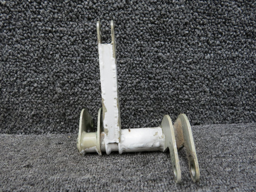82905-010 Piper PA-46-310P Flap Drive Bellcrank LH