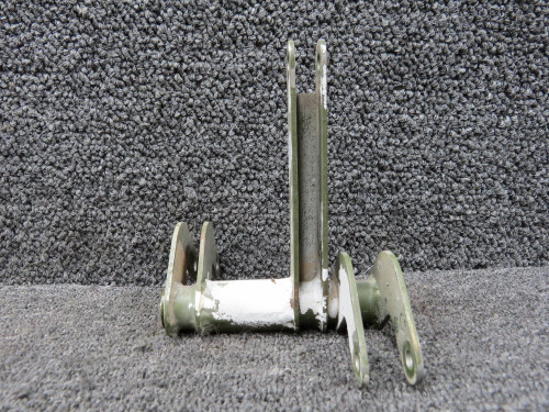 82905-010 Piper PA-46-310P Flap Drive Bellcrank LH