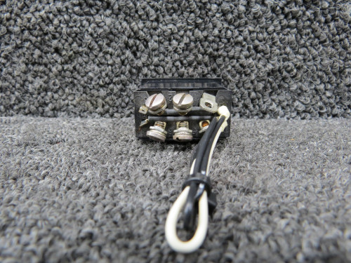 688-296 (Alt: 8941K699) Piper PA46-310P Ground Clearance Rocker Switch