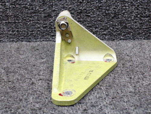 89573-014 Piper PA46-310P Cabin Door Aft Mounting Bracket