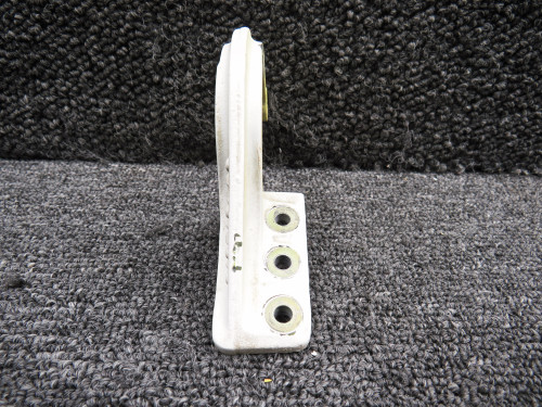 35-815016-2 Beechcraft A36 LH Main Landing Gear Inboard Door Aft Hinge