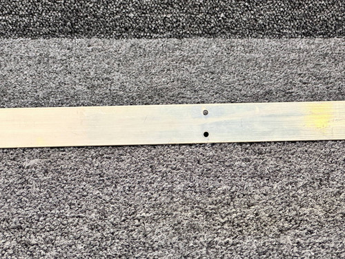 0514210-3 Cessna 172S Seat Rail