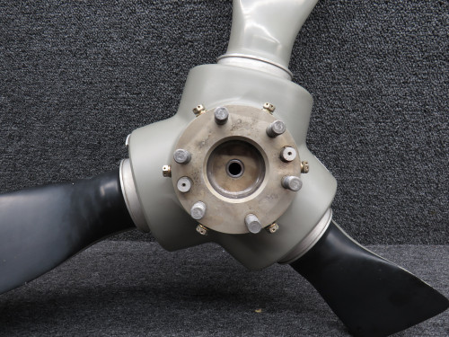 3A32C76-SMR,82NB-2 McCauley 3 Blade Propeller Hub with Logs (Prop Struck, Core)