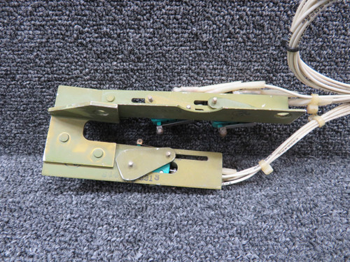 5560001-18 Cessna Citation 501 Engine Throttle Mount Bracket with Switches RH