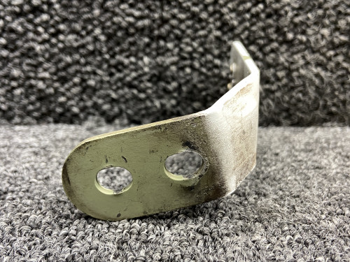 0741647-13 Cessna 182T Forward Main Gear Wheel Pant Bracket LH